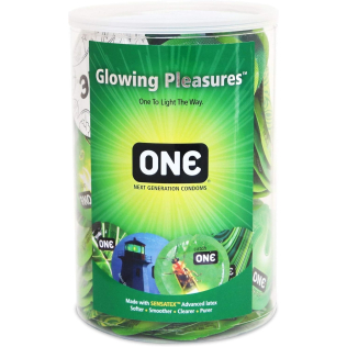 Презервативы флуоренцетные из натурального латекса ONE Glowing Pleasures 100 штук